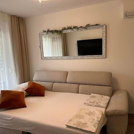 Apartmani Marco,Lukas,Patrick,David,Blizu Centra I Mora Sa Free Privatnim Parkingom PUY Eksteriør bilde
