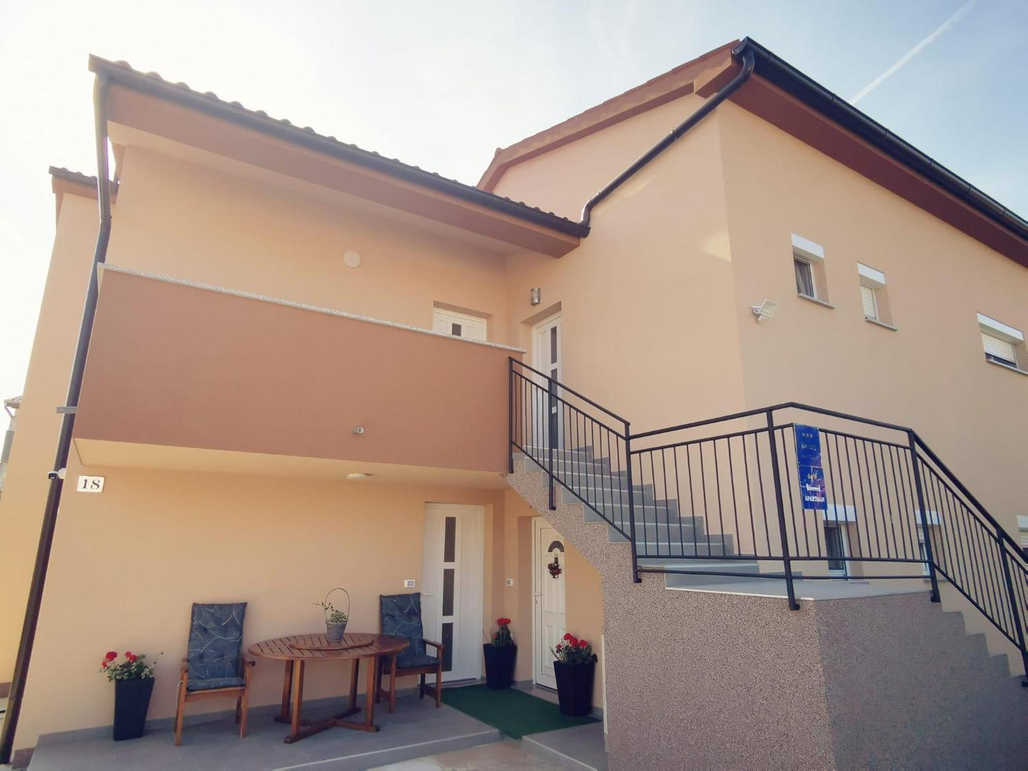 Apartmani Marco,Lukas,Patrick,David,Blizu Centra I Mora Sa Free Privatnim Parkingom PUY Eksteriør bilde